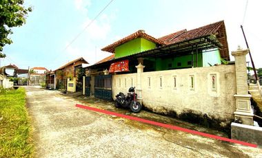 rumah lahan luas 245 m2 di depan kolam renang kopassus Kartasura