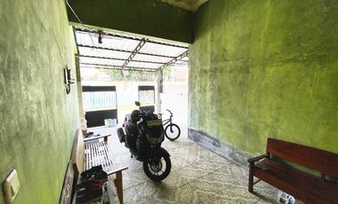 rumah lahan luas 245 m2 di depan kolam renang kopassus Kartasura