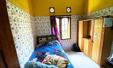 rumah lahan luas 245 m2 di depan kolam renang kopassus Kartasura