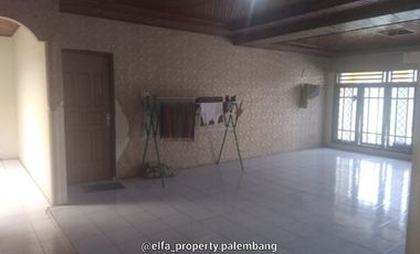 Dijual Cepat Rumah Cantik 2 Lantai  Seruni Poligon Lama Palembang