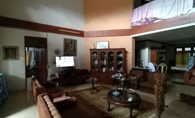 Rumah luas pusat kota di Bangbarung Bantarjati akses 2 tol