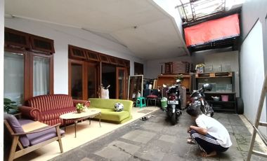 Rumah luas pusat kota di Bangbarung Bantarjati akses 2 tol