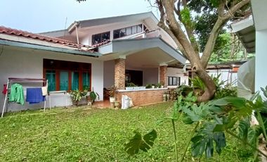 Rumah luas pusat kota di Bangbarung Bantarjati akses 2 tol