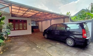 Rumah luas pusat kota di Bangbarung Bantarjati akses 2 tol