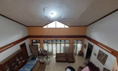 Rumah luas pusat kota di Bangbarung Bantarjati akses 2 tol