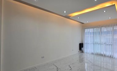 Departamento en  venta Las heras 2300 - a la calle con balcón - Lavadero