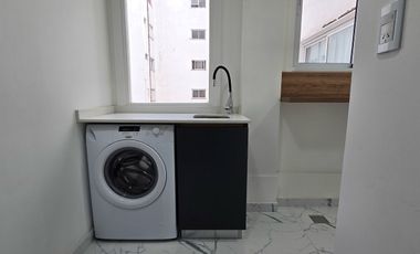 Departamento en  venta Las heras 2300 - a la calle con balcón - Lavadero