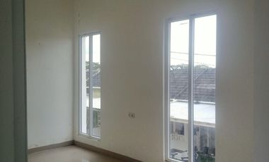 Dijual townhouse dl kompek Duta Mas km 7 Palembang