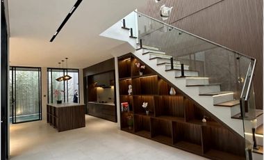 Rumah villa, rumah denpasar gatsu barat,