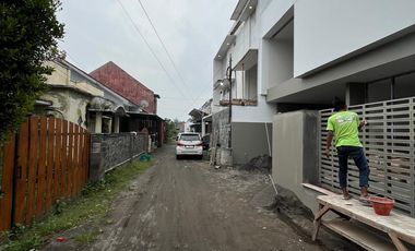 dijual rumah di sleman deket sd model dan jogjabay wedomartani