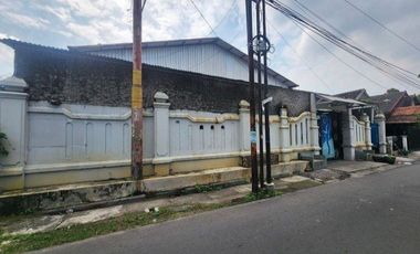 Ruang Usaha 800m² Strategis Solo Kota