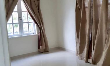 Rumah 2 Lantai Bagus Dan Terawat di Pondok Indah