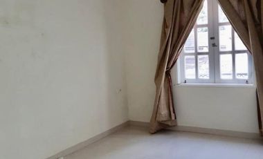 Rumah 2 Lantai Bagus Dan Terawat di Pondok Indah