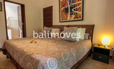 Dijual Homestay Mewah Lima Kamar Tidur di Tepi Pantai Sanur