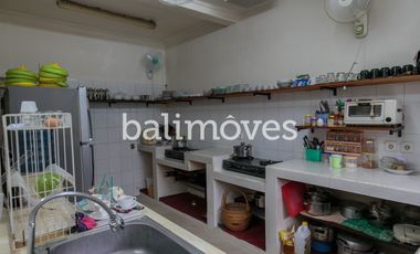 Dijual Homestay Mewah Lima Kamar Tidur di Tepi Pantai Sanur