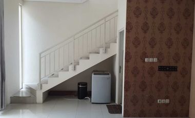 0800 - Disewakan Rumah Green Garden Regency 2 BR 2 Lantai Furnished