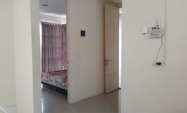 0800 - Disewakan Rumah Green Garden Regency 2 BR 2 Lantai Furnished