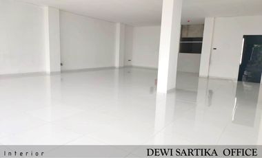 Gedung Baru Cawang Jl Dewi Sartika 5 Lantai hadap Barat