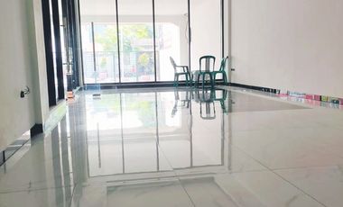 Gedung Baru Jatinegara 4 Lantai 382m² Dua Muka hadap Utara Selatan