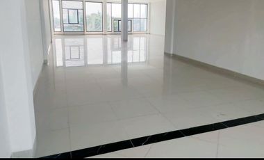 Gedung Baru Jatinegara 4 Lantai 382m² Dua Muka hadap Utara Selatan