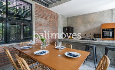 Vila Tiga Kamar Tidur Bergaya Industrial Modern di Kemenuh Gianyar