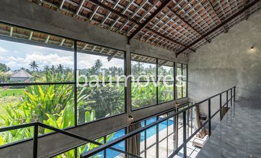 Vila Tiga Kamar Tidur Bergaya Industrial Modern di Kemenuh Gianyar