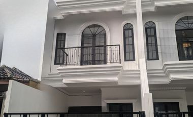 Rumah dijual Murah 2 Lantai, Cawang Jakarta Timur dekat Bandara Halim