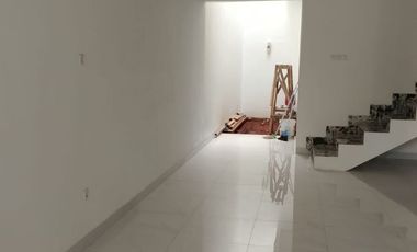 Rumah dijual Murah 2 Lantai, Cawang Jakarta Timur dekat Bandara Halim