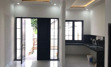 Rumah dijual Murah 2 Lantai, Cawang Jakarta Timur dekat Bandara Halim