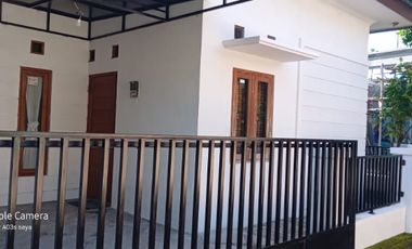 Rumah SHM Hook di Purwomartani Sleman view sawah dkt Perum
