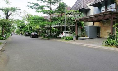 Rumah Elite 2LT dlm Perum di Ngaglik Sleman dkt Kampus,Kota dll