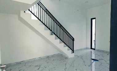 RUMAH MEWAH 2 LANTAI MURAH D BABAKAN MUSTIKA SARI BEKASI KOTA