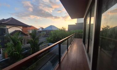 VILLA 2LT FULLYFURNISHED ONE GATE KAWASAN VILLA DI UMALAS