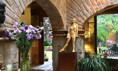 Hermosa Casa  en renta en privada en San Angel