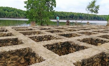 Dijual workshop pinggir laut eks galangan