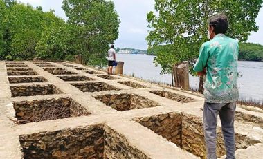 Dijual workshop pinggir laut eks galangan