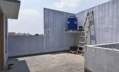 RUMAH BARU DENGAN KOLAM RENANG PRIBADI DIKAWASAN  PSR.MINGGU