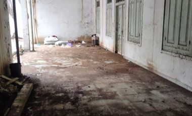 Di jual rumah 2 lantai di jl raya cirebon jawa barat