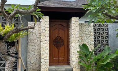 PREMIER VILLA BALINESE STELY BEST LOKASI PRIVAT POOL BIG IN JIMBARAN