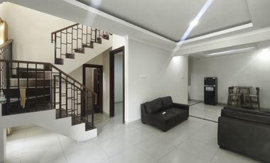 Disewakan Rumah Cluster Taman Simpruk Forest Green Lippo Cikarang