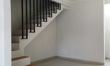 RUMAH BARU 2 LANTAI MURAH SIAP HUNI DI KODAU JATIMEKAR BEKASI