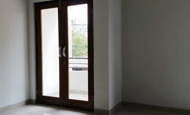 RUMAH BARU 2 LANTAI MURAH SIAP HUNI DI KODAU JATIMEKAR BEKASI
