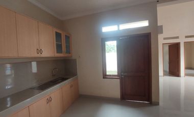 Rumah murah di solo baru area lokasi strategis