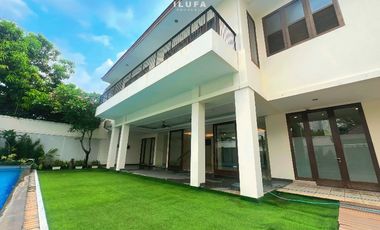 Disewakan Rumah Mewah Bagus lokasi Strategis Kemang Pejaten
