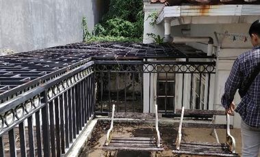 Di jual rumah mewah di dalam komplek Balikpapan baru