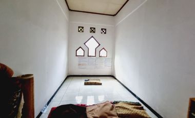 Rumah Hunian 2lt Nyaman Luas Kerten Laweyan Solo