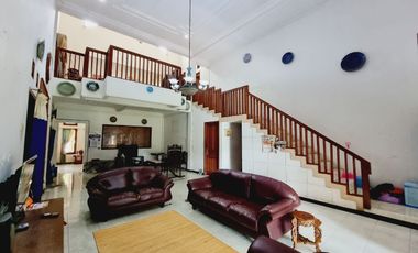 Rumah Hunian 2lt Nyaman Luas Kerten Laweyan Solo