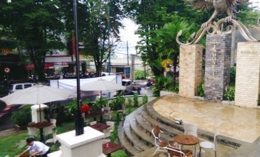 komersial cafe samping universitas kristen Satya wacana salatiga