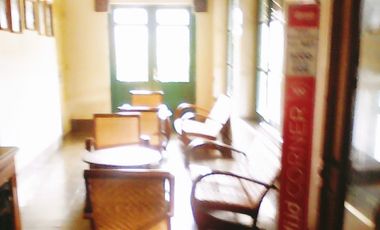 komersial cafe samping universitas kristen Satya wacana salatiga