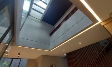 Disewakan rumah cantik baru, siap huni di Lebak Bulus Indah